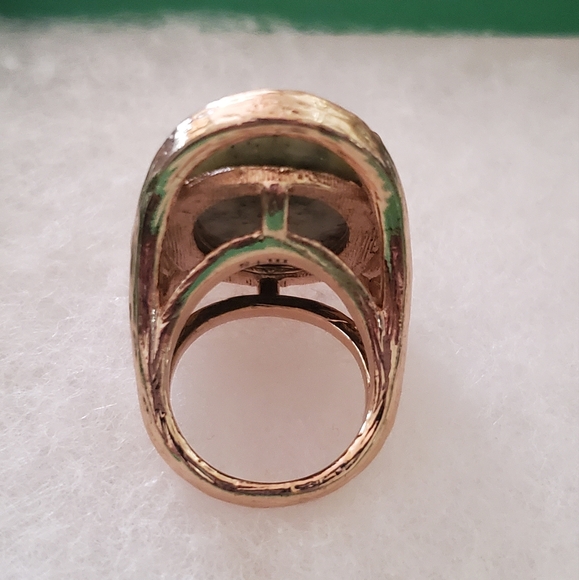 M+S Oval Jasper Cabochon Textured Gold Tone Statement Ring Size 6 - Picture 4 of 12